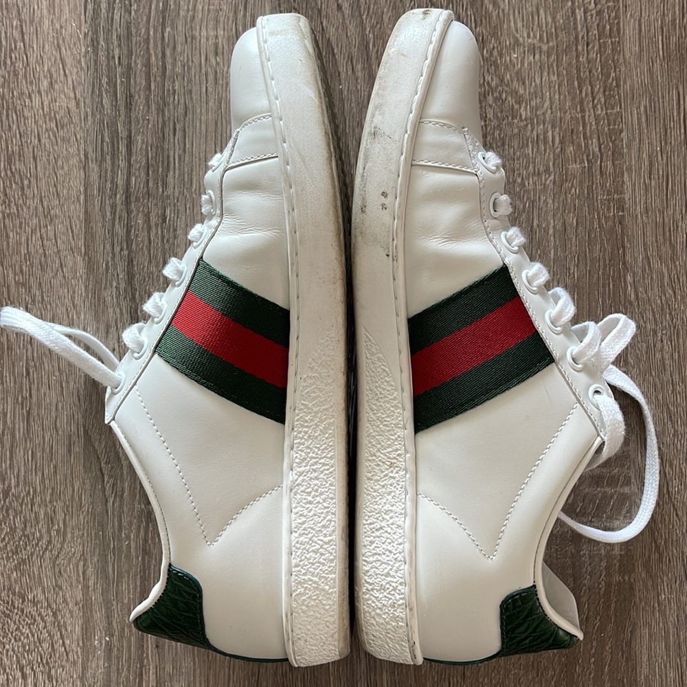 Women’s Gucci Leather Sneaker - Picture 3 of 10